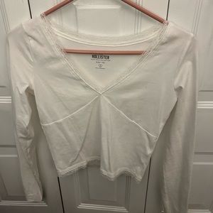 Hollister cropped white laced long sleeve crop top